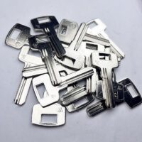 100 PCS/LOT Common household blank key blank  FAV1D key blanks Suitable for AB slot key blanks