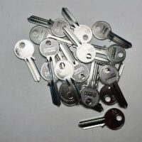 100 PCS/LOT Common household blank key blank UL052 key blank FOR guli S slot key blank