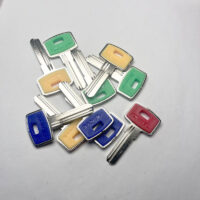 100 PCS/LOT High-quality replacement key blank featuring a colored handle and premium dimple design (AB-style slot)