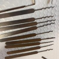 ebb25b2a5bdeb87b247a10fbe297673a (1) (1) New 14IN1 Wave Lockpick Tools Open Lock Tool For Beginner Hot Sale On UK Market